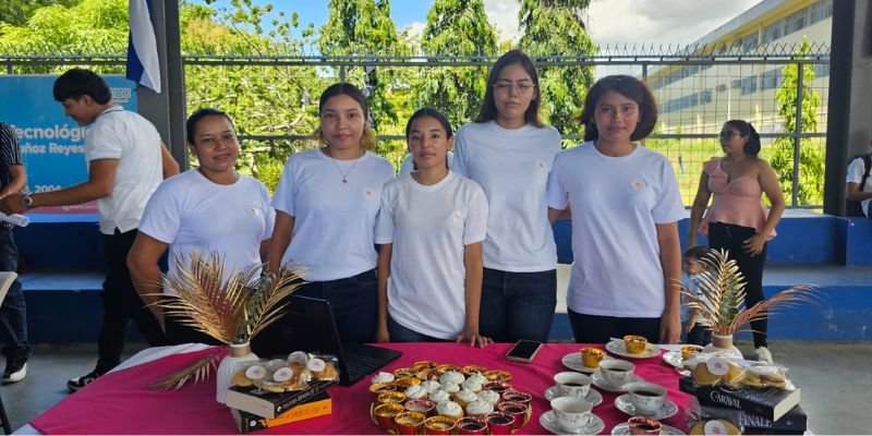 Feria Técnica y Tecnológica en León destaca innovación y creatividad desde la Educación Técnica