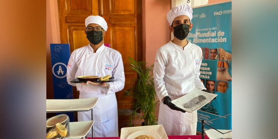 Estudiantes ponen a prueba la creatividad en Etapa Regional del Concurso de Recetas Saludables