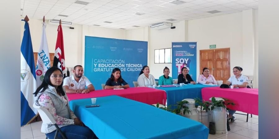 Docentes del Centro Tecnológico Héroes y Mártires de Asturias participan en su 8vo Congreso Nacional