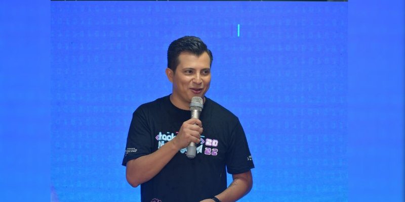 Talentosos Creadores de Contenido viven la Experiencia de Hackathon Nicaragua