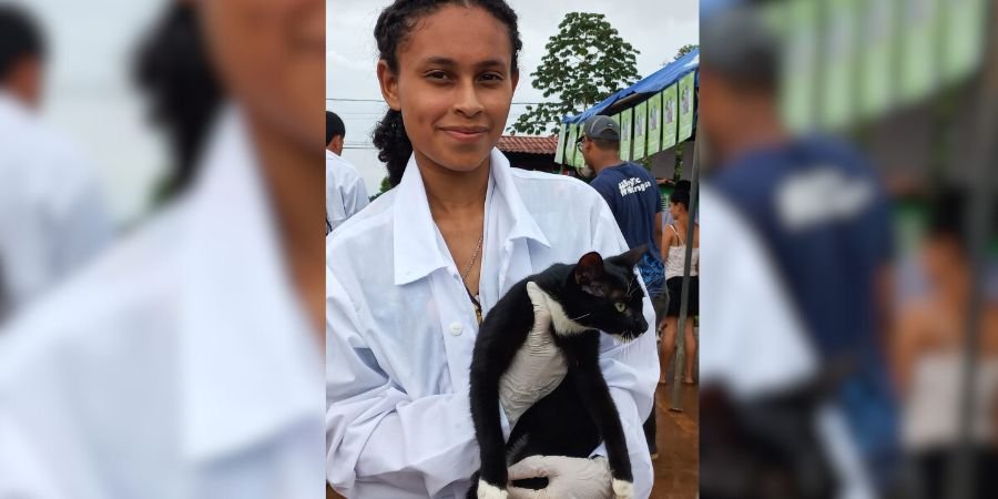 Estudiantes Técnicos de Veterinaria comparten sus aprendizajes con las familias de Nueva Guinea