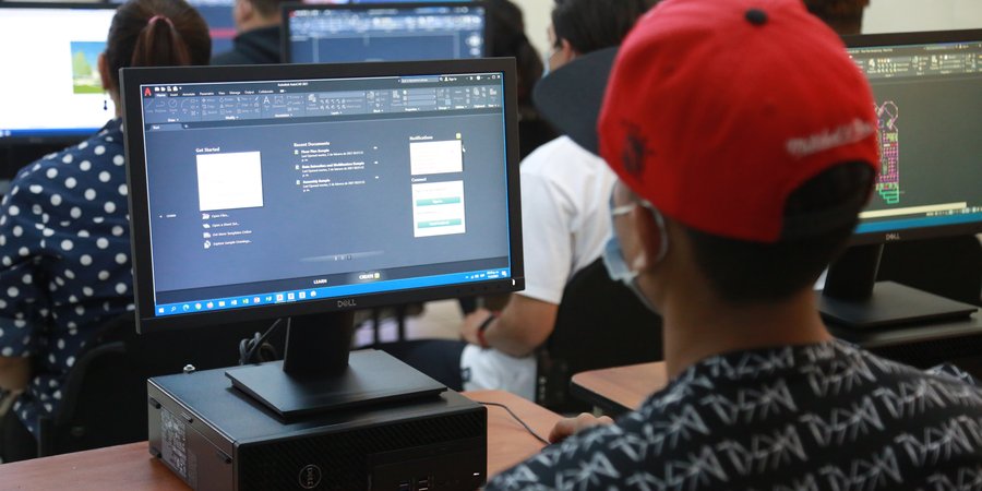 Nuevo laboratorio de Computación en Centro Tecnológico Acahualinca