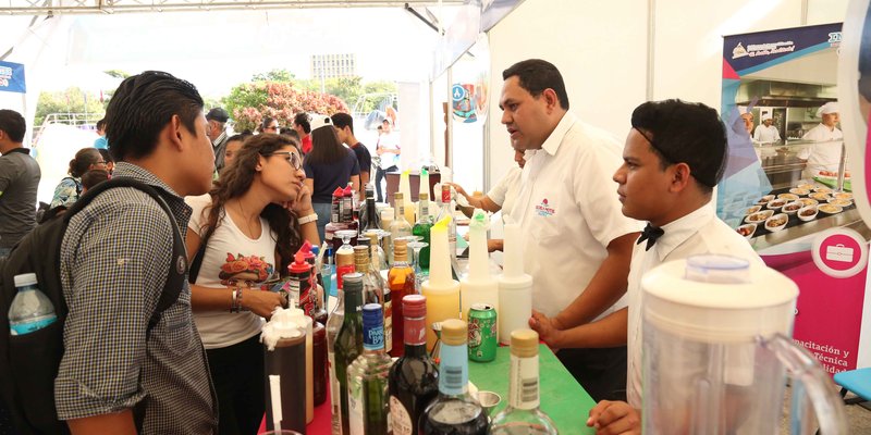Capitalinos visitan el Mega Circuito #SoyTecNicaragua