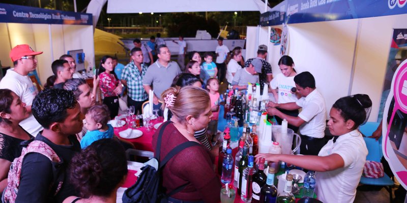 Capitalinos visitan el Mega Circuito #SoyTecNicaragua