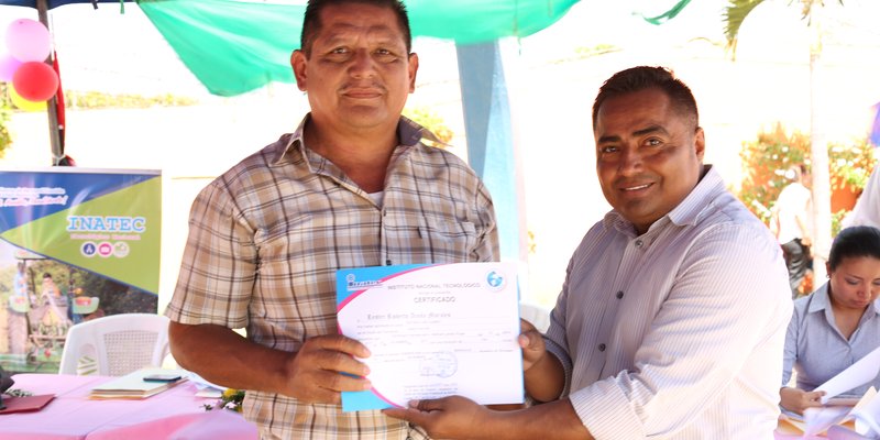 Unas 200 personas se insertaron en el mercado laboral mediante las Escuelas Municipales de Oficio y las Escuelas Tecnológicas de Computación