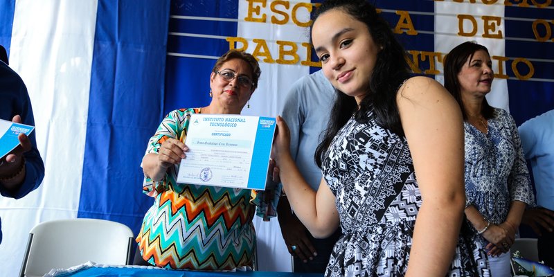 Nuevos egresados de la Escuela Municipal de Oficio en Ticuantepe