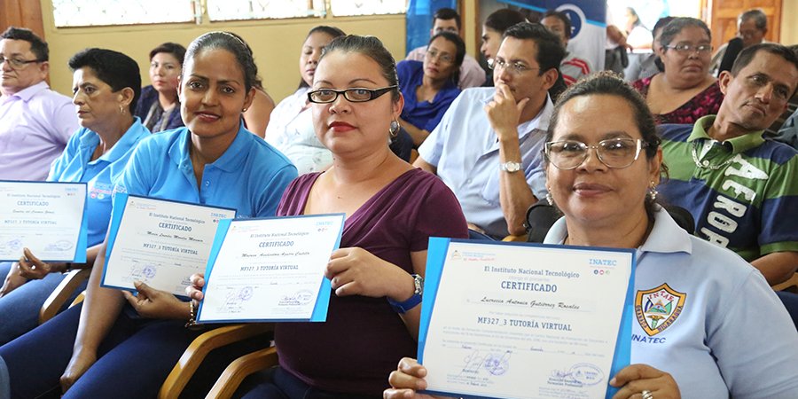 Docentes se certifican en de Módulo de Tutoría Virtual