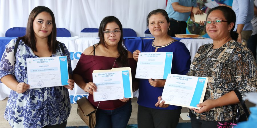 Protagonistas de Ticuantepe se certifican en diferentes oficios