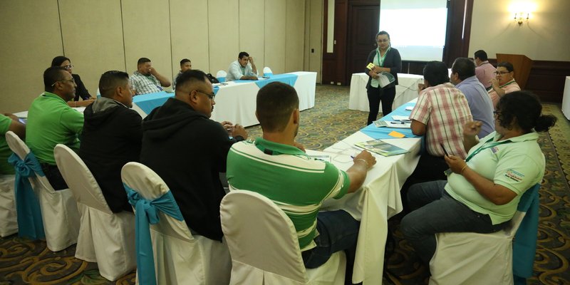 Encuentro de facilitadores de Educación Técnica en el Campo