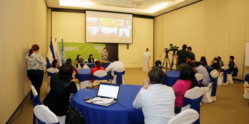 Docentes Técnicos participan en taller sobre “Alimentación y Nutrición”