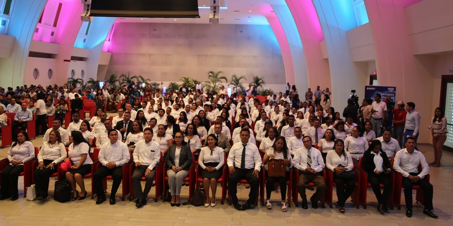 Primera Graduación de Docentes de la Educación Técnica