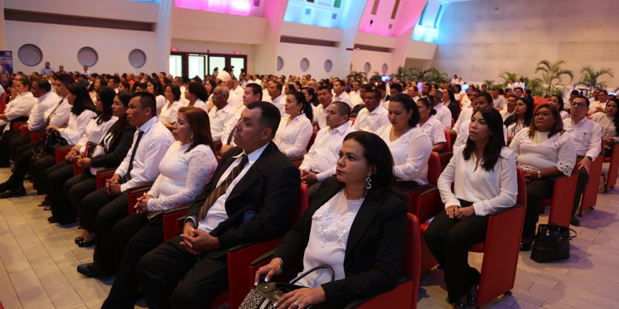 Primera Graduación de Docentes de la Educación Técnica