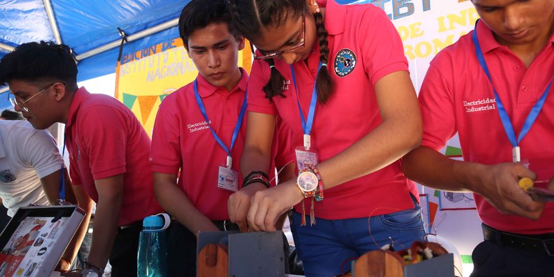 Feria Tecnológica Vocacional