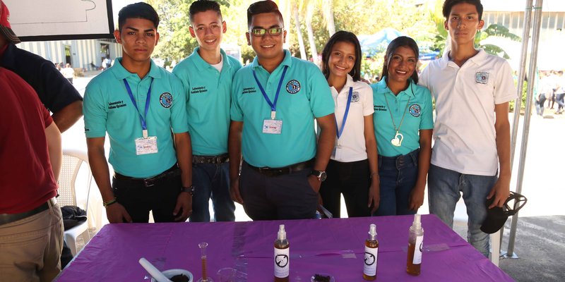 Feria Tecnológica Vocacional