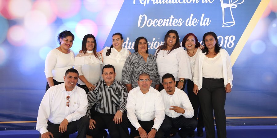 Primera Graduación de Docentes de la Educación Técnica