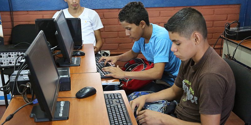 Jóvenes de Diriamba destacan importancia de las  Escuelas Tecnológicas de Campo