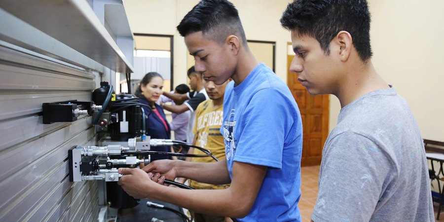 Estudiantes técnicos de Jinotepe decididos a crecer profesionalmente