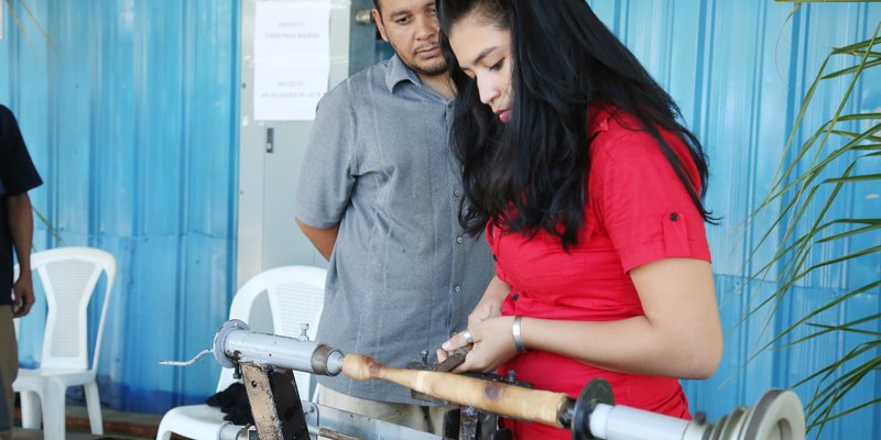 Estudiantes Técnicos saludan las fiestas patrias