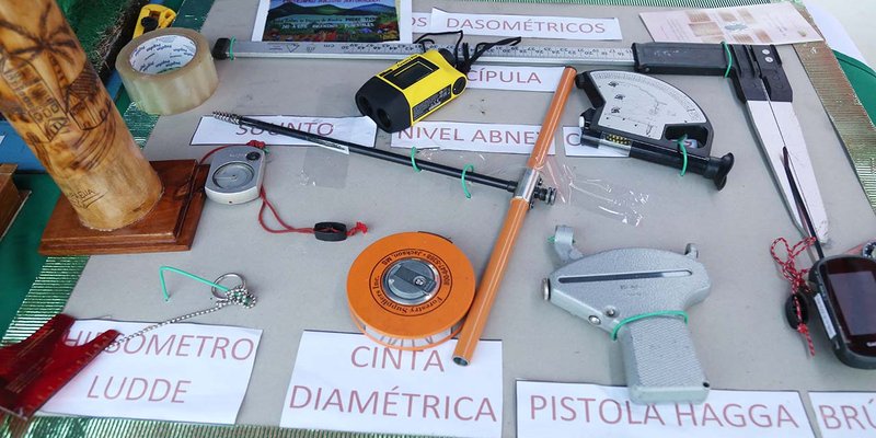 Estudiantes Técnicos presentes en la Expo Feria “Amor a la Madre Tierra”
