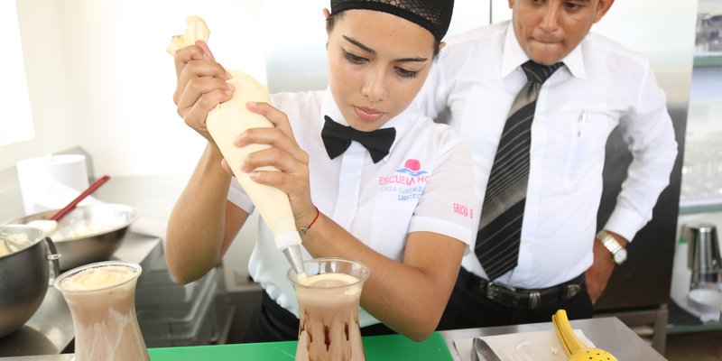 Apertura de los servicios de la Escuela Hotel Casa Luxemburgo