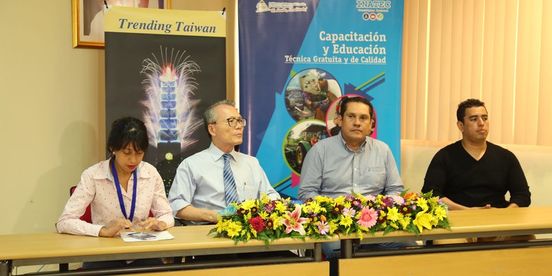 Apertura del Curso Chino-Mandarín