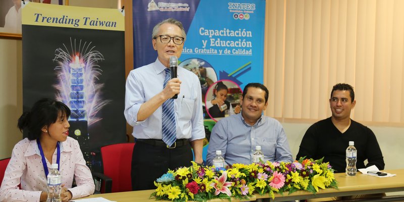 Apertura del Curso Chino-Mandarín