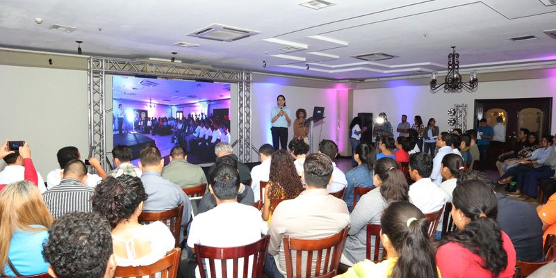 Lanzamiento Hackathon 2017