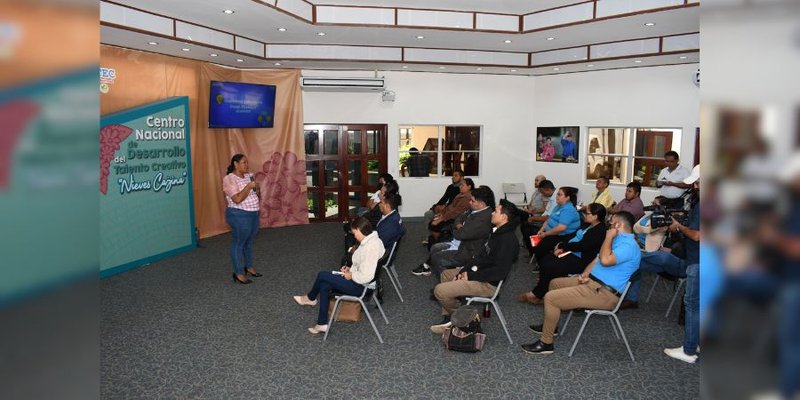 Desarrollan taller de innovación y creatividad para fortalecer las habilidades de docentes técnicos