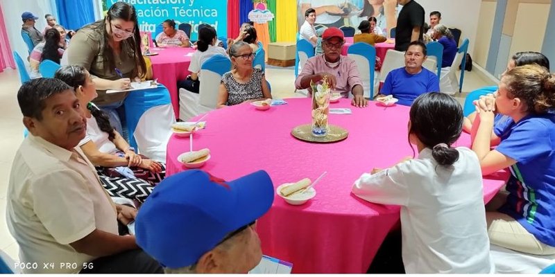 Escuela Hotel Casa Luxemburgo celebra  Día Internacional del Adulto Mayor