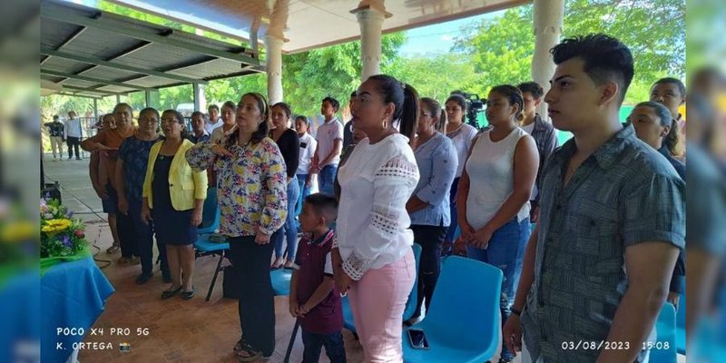 Realizan en Villa El Carmen promoción de egresados de cursos en Agro Industrialización