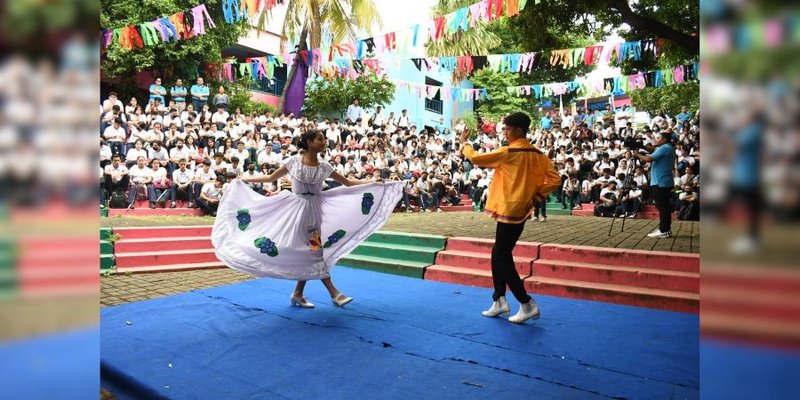 En el Manuel Olivares celebran el Cierre Triunfal de la Gran Cruzada Nacional de Alfabetización