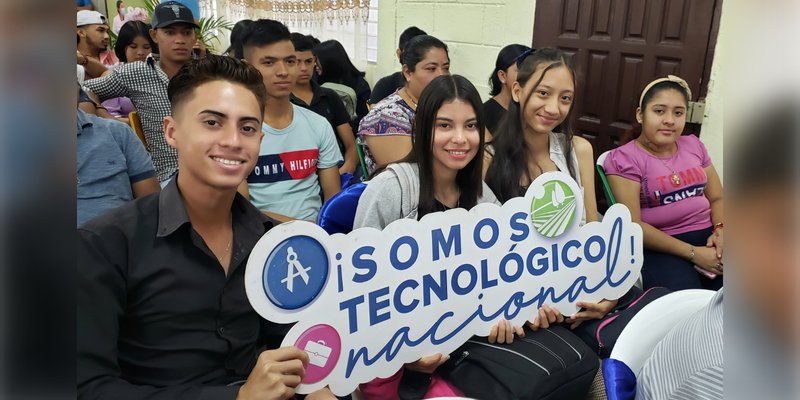 Preparando jóvenes para el desarrollo agropecuario: Centro Tecnológico Germán Pomares inaugura Año Lectivo 2024