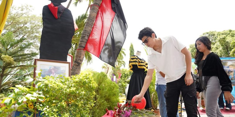 Más de 60 mil estudiantes rinden homenaje a Sandino en el 131 natalicio