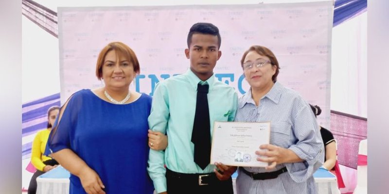Centro Tecnológico Olof Palme de Estelí desarrolla su graduación número 27