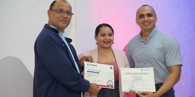 CI Nicaragua certifica a nivel internacional a 75 mentores de Hackathon Nicaragua