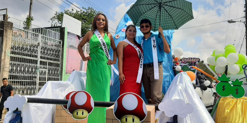 Estudiantes celebran carnaval, en saludo al  41 aniversario del centro técnico de Matagalpa