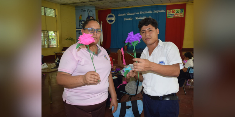Personas con Discapacidad en Chinandega se Capacitan en Montaje de Eventos