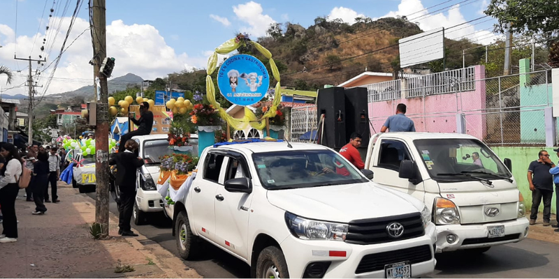 Estudiantes celebran carnaval, en saludo al  41 aniversario del centro técnico de Matagalpa