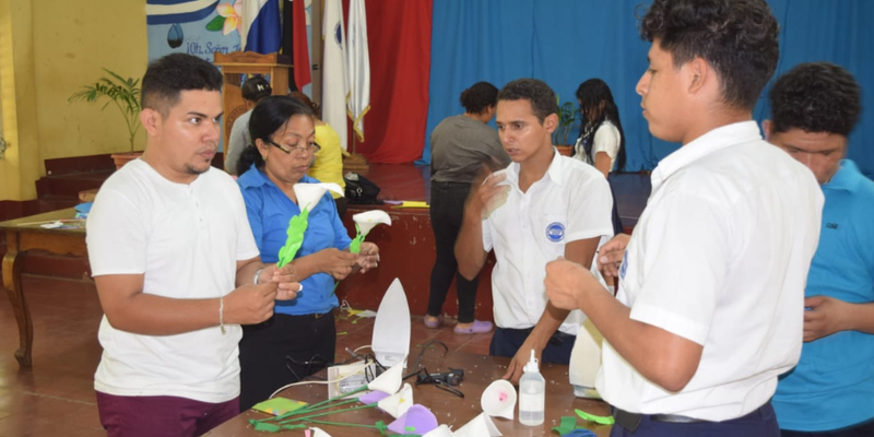 Personas con Discapacidad en Chinandega se Capacitan en Montaje de Eventos