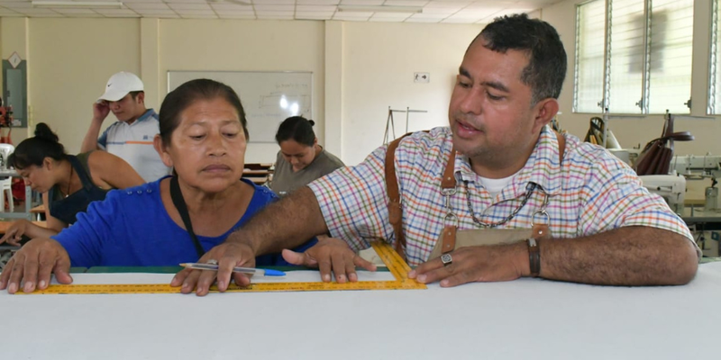 Avanza fortaleciendo de capacidades técnicas y tecnológicas a Artesanos y Emprendedores de Monimbó