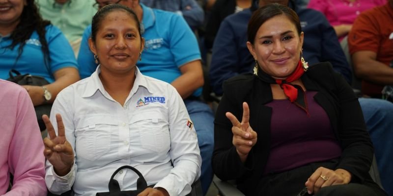 Más de 60 mil educadores se gradúan en Historia e Identidad Nacional