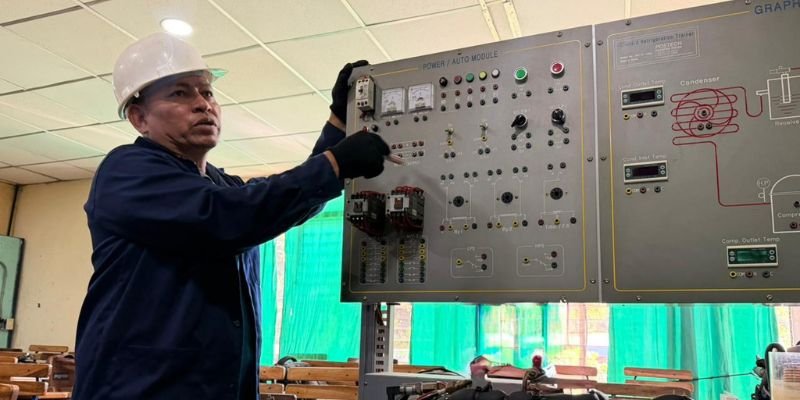 El docente que transforma vidas desde el aula e inspira a generaciones de técnicos en Chinandega