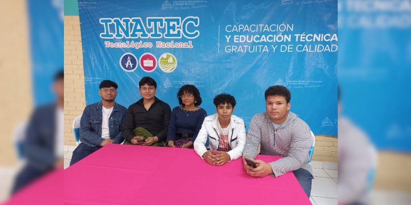 Jornada Nacional de Innovación promueve el emprendimiento y la creatividad en los estudiantes técnicos