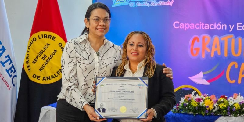 Impulsando el Modelo Educativo en Nicaragua: Graduación de 256 Técnicos en Didáctica del Idioma Inglés
