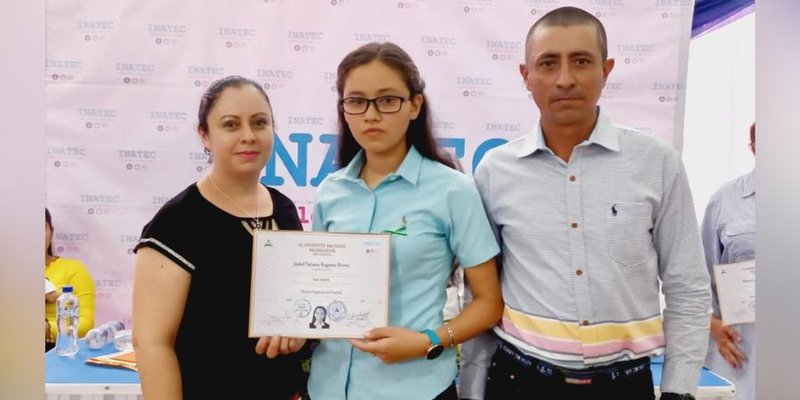 Centro Tecnológico Olof Palme de Estelí desarrolla su graduación número 27