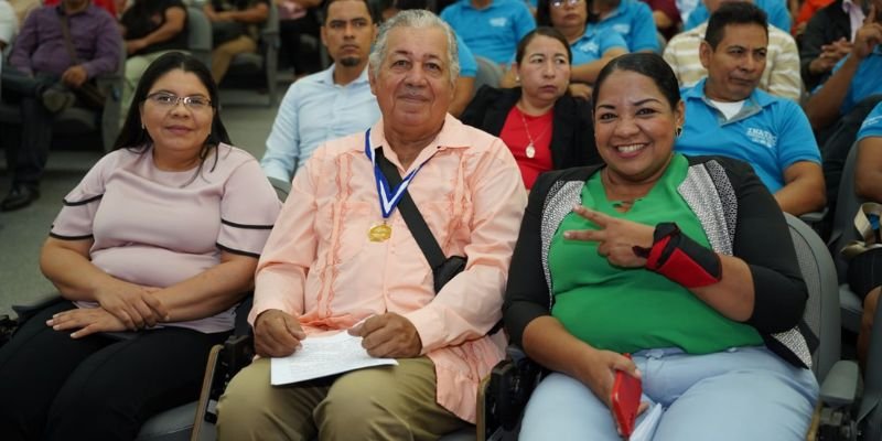 Más de 60 mil educadores se gradúan en Historia e Identidad Nacional
