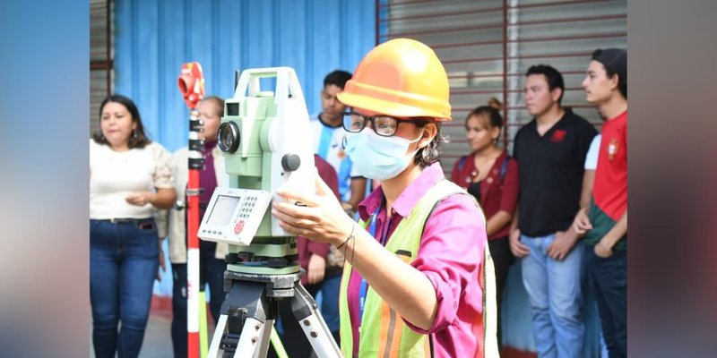 Disponibilidad de Carreras Técnicas en el Centro Tecnológico Simón Bolívar de Managua