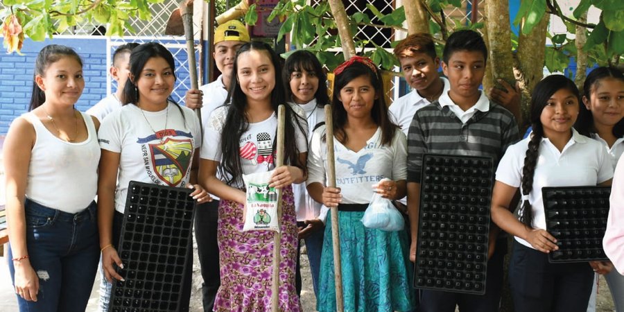 Reciben recursos didácticos para fortalecer clases prácticas del Programa Vocación Productiva en Boaco