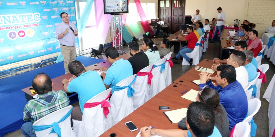 Docentes de Educación Técnica inician jornada laboral