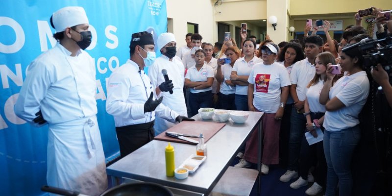 Centro Tecnológico celebra su nuevo nombre: Amanda Aguilar